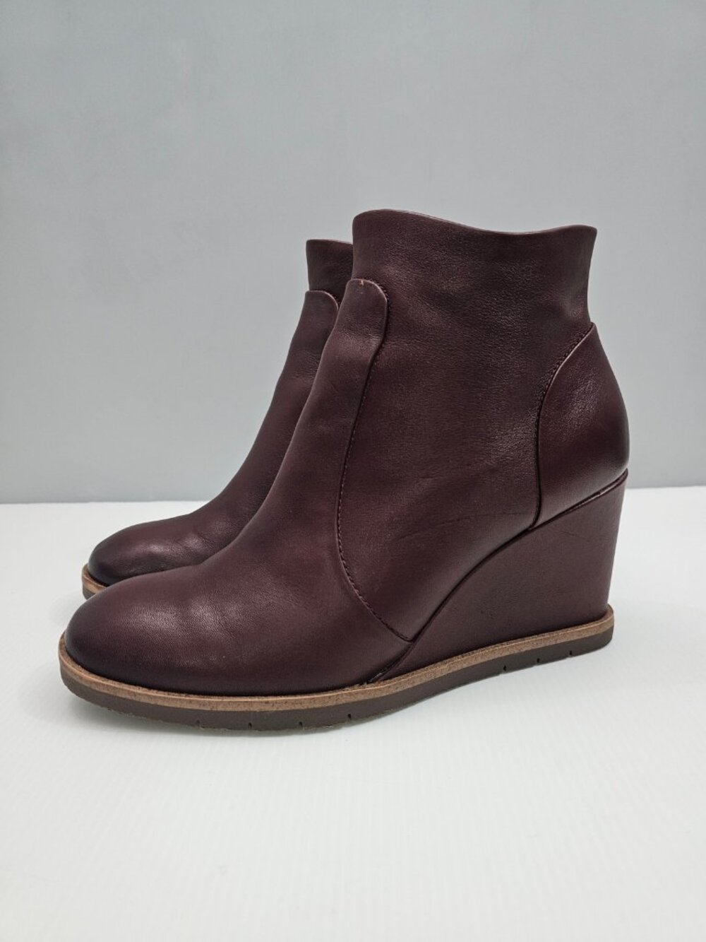 Sofft Maguire Waterproof Wedge Ankle Bootie Womens 9 Brown Leather Comfort Boot